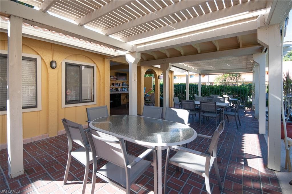 9845 Citadel LN # 207, BONITA SPRINGS FL 34135-31