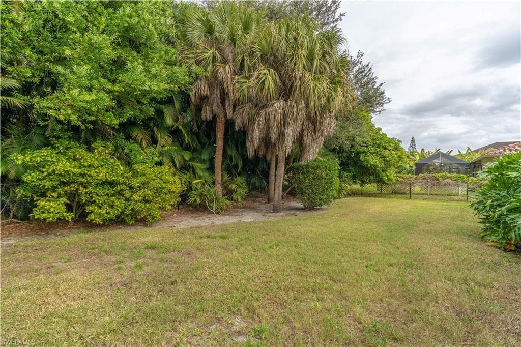 2237 River Reach DR, NAPLES FL 34104-32