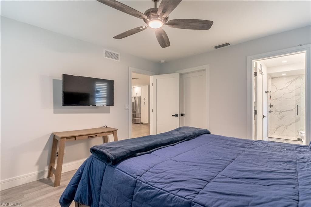 2237 River Reach DR, NAPLES FL 34104-18