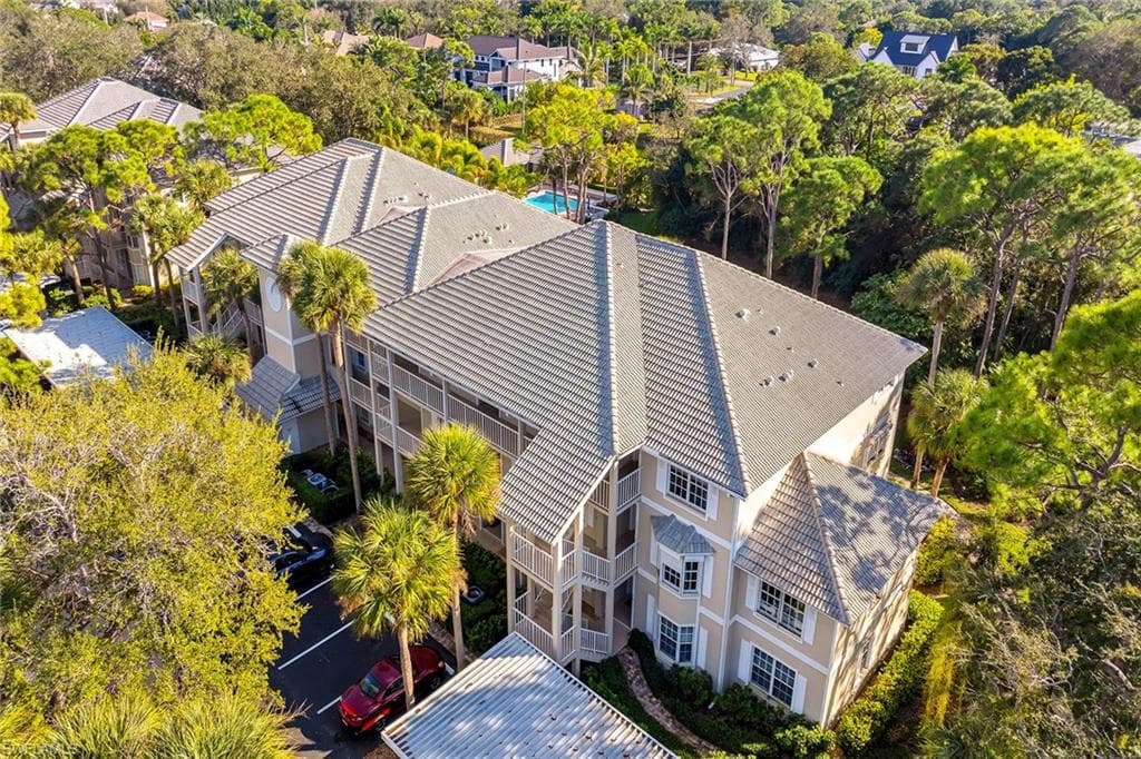 322 Sugar Pine LN # 322, NAPLES FL 34108-41