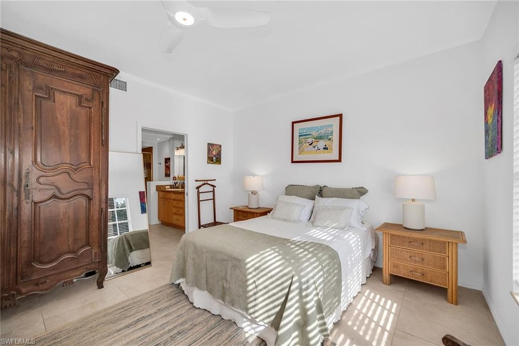 322 Sugar Pine LN # 322, NAPLES FL 34108-21