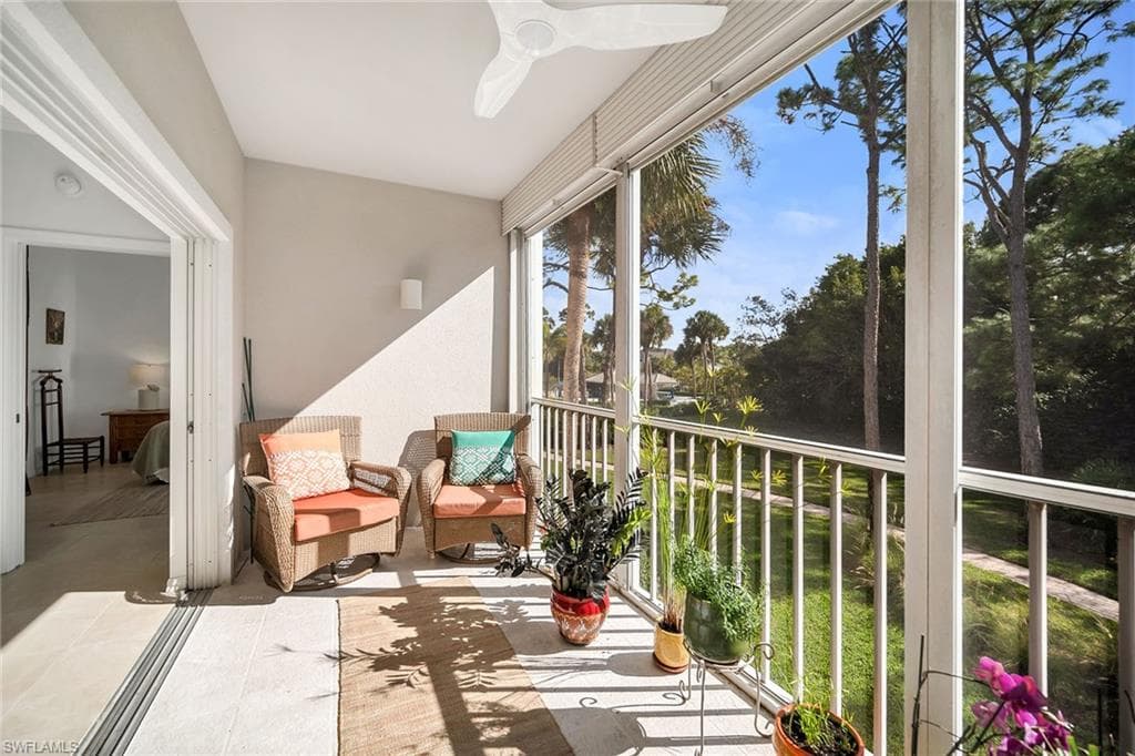 322 Sugar Pine LN # 322, NAPLES FL 34108-31