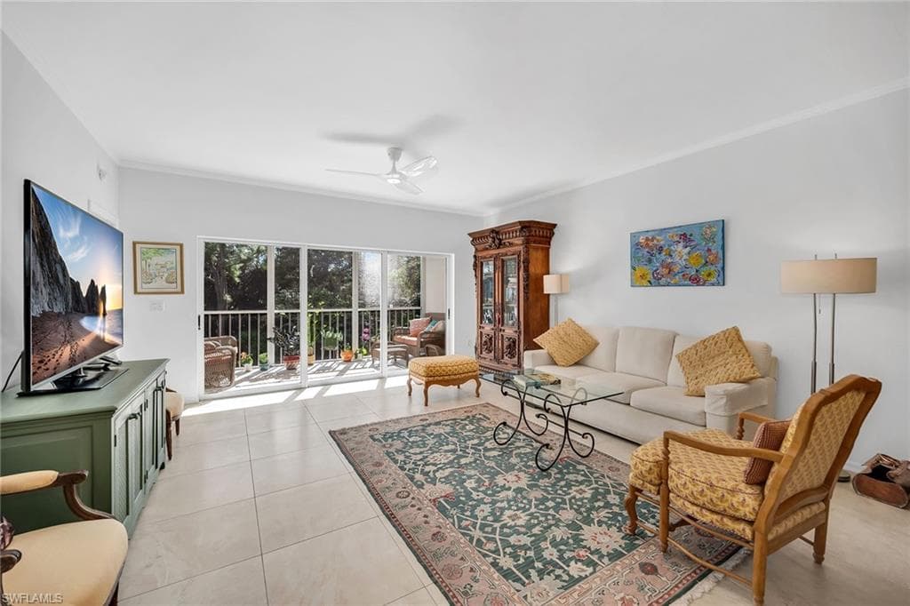 322 Sugar Pine LN # 322, NAPLES FL 34108-4
