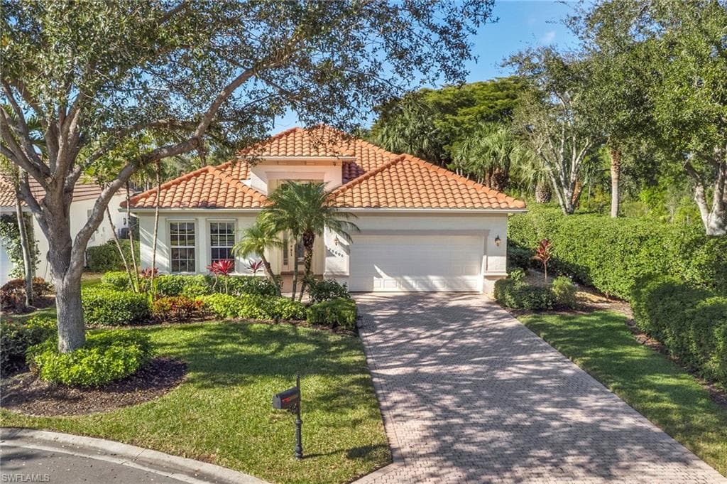 20000 Seadale CT, ESTERO FL 33928-1