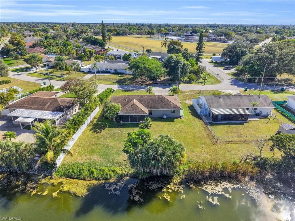 4991 18th CT SW, NAPLES FL 34116-33