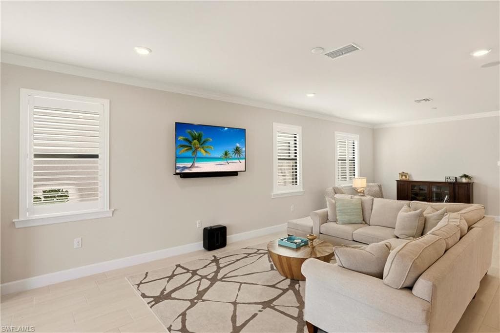 19648 Aqua View LN, FORT MYERS FL 33913-11