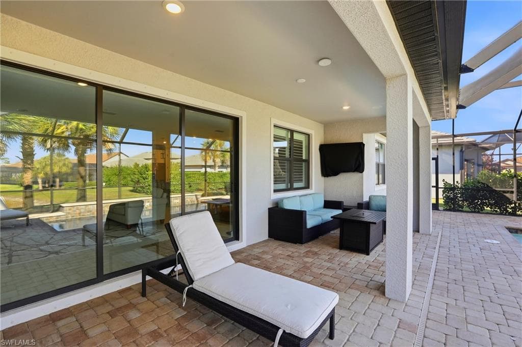 19648 Aqua View LN, FORT MYERS FL 33913-36