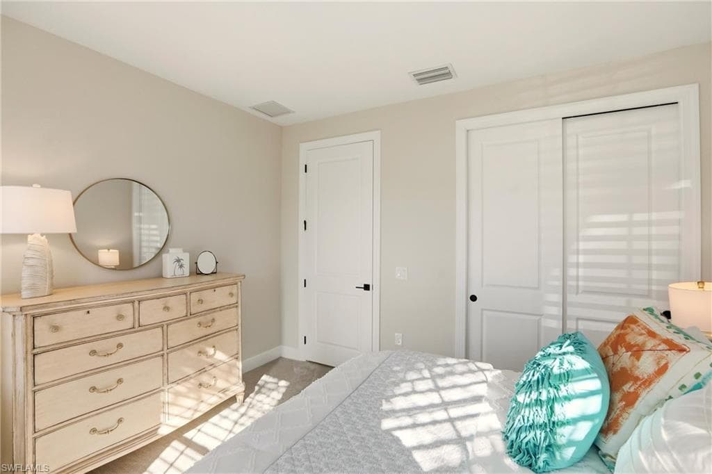 19648 Aqua View LN, FORT MYERS FL 33913-18