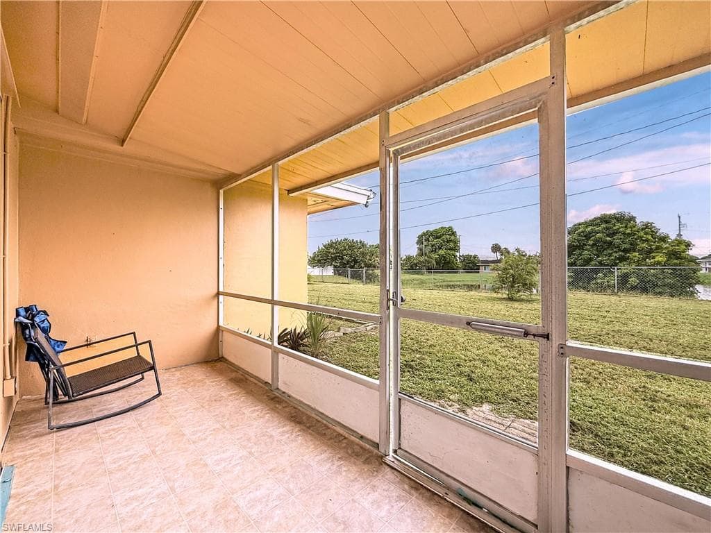 218 Fireside CT, LEHIGH ACRES FL 33936-13