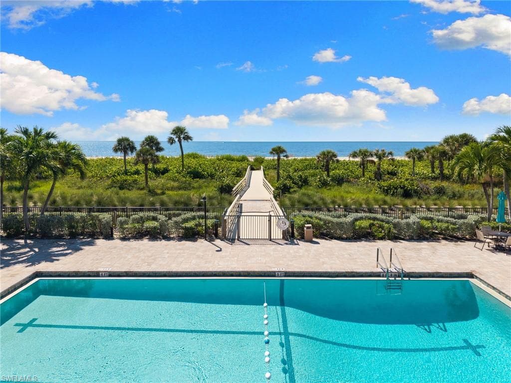 1605 Middle Gulf DR # 310, SANIBEL FL 33957-42