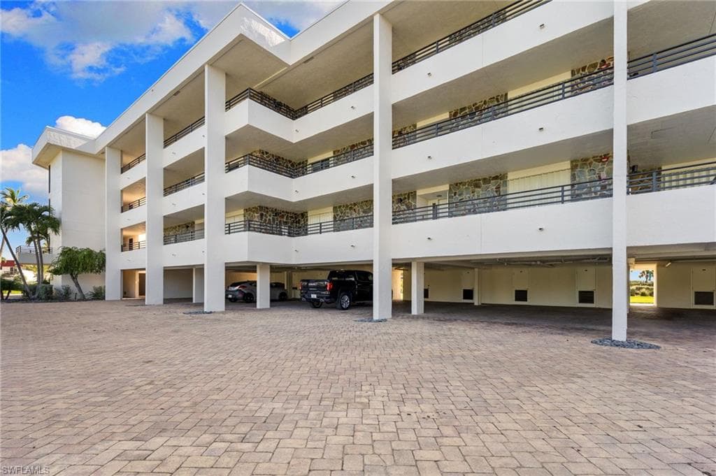 1605 Middle Gulf DR # 310, SANIBEL FL 33957-29