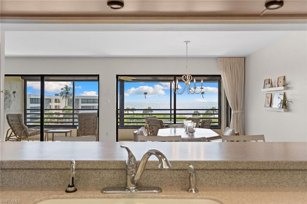 1605 Middle Gulf DR # 310, SANIBEL FL 33957-10