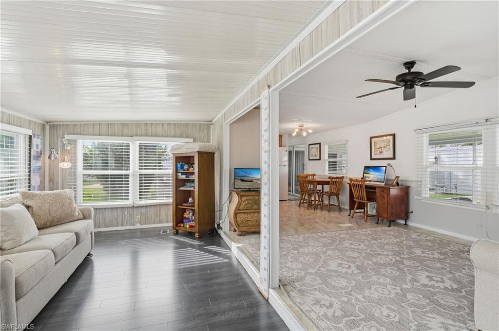 24 Cheyenne TRL # 167, NAPLES FL 34113-15