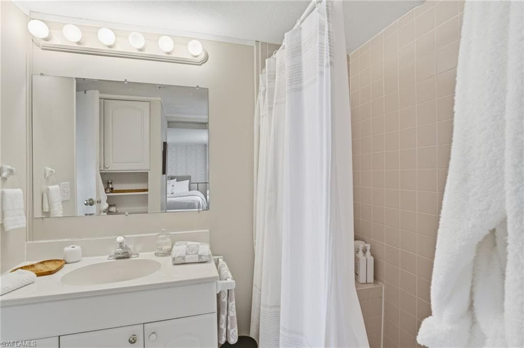 24 Cheyenne TRL # 167, NAPLES FL 34113-19