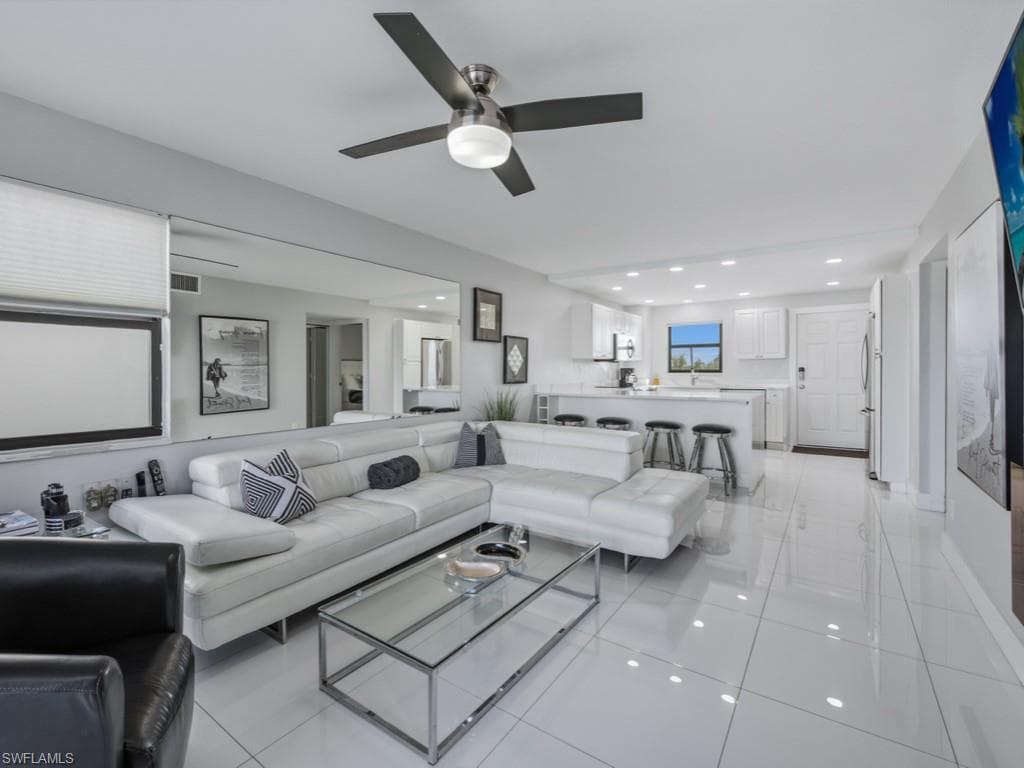 1003 Anglers CV # K407, MARCO ISLAND FL 34145-11