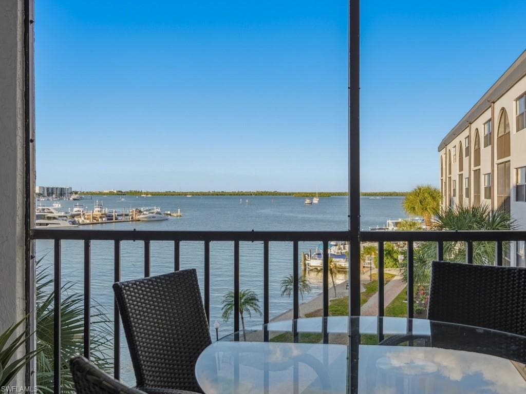 1003 Anglers CV # K407, MARCO ISLAND FL 34145-30