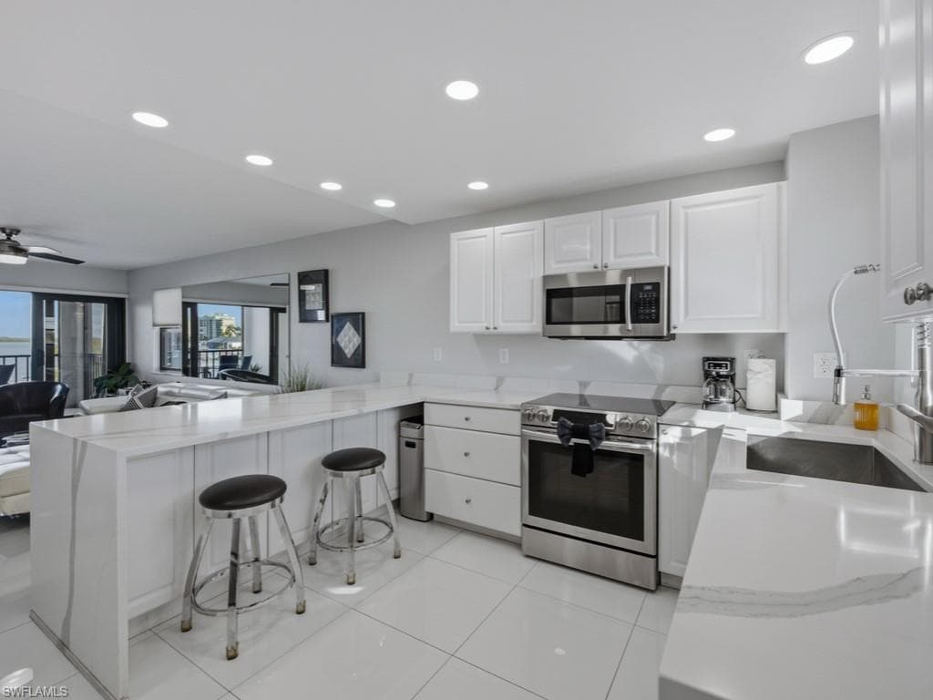 1003 Anglers CV # K407, MARCO ISLAND FL 34145-13