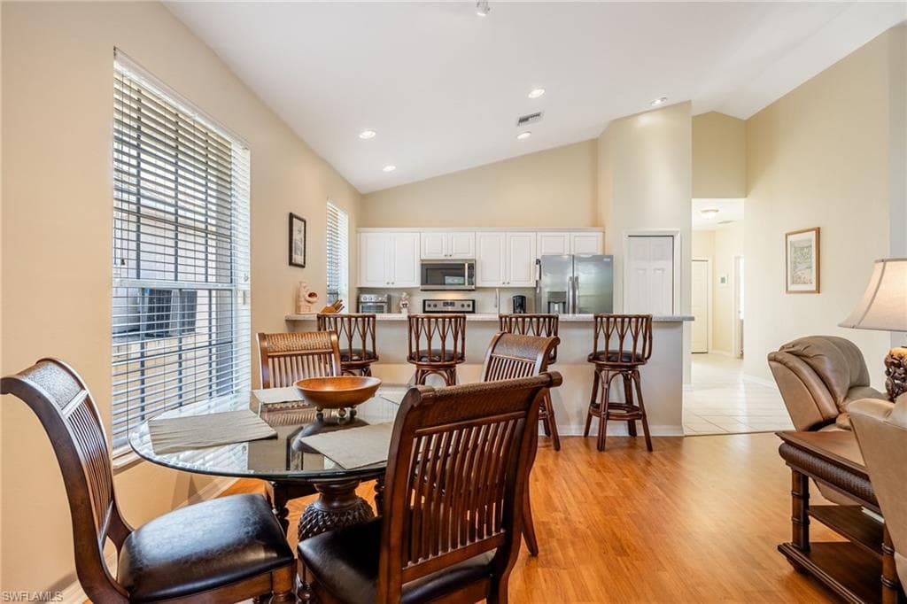 12206 Siesta DR, FORT MYERS BEACH FL 33931-12