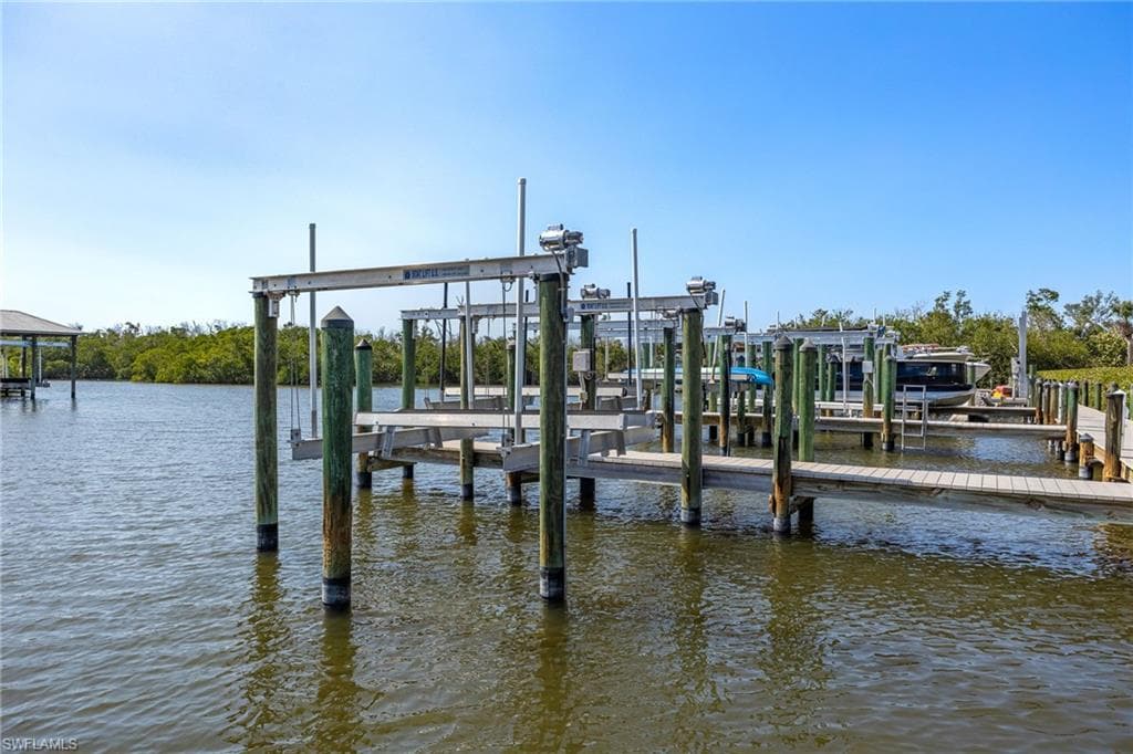 12206 Siesta DR, FORT MYERS BEACH FL 33931-2