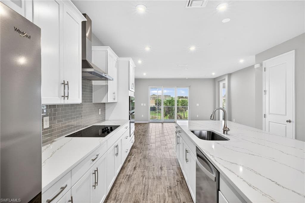4563 Arboretum CIR 202-6