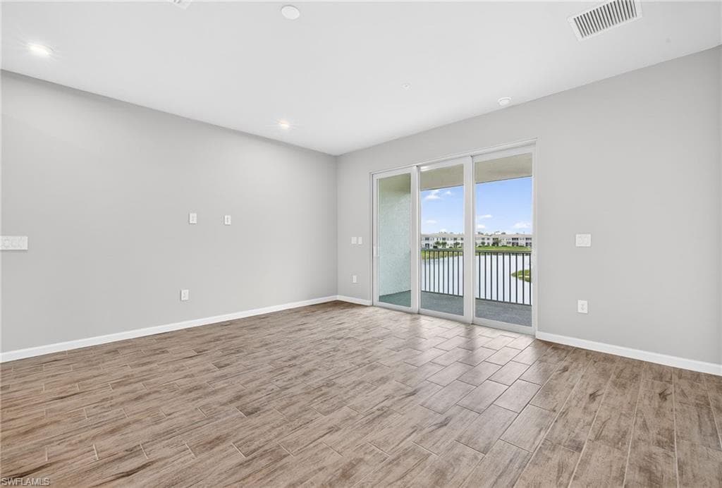 4563 Arboretum CIR 202-9