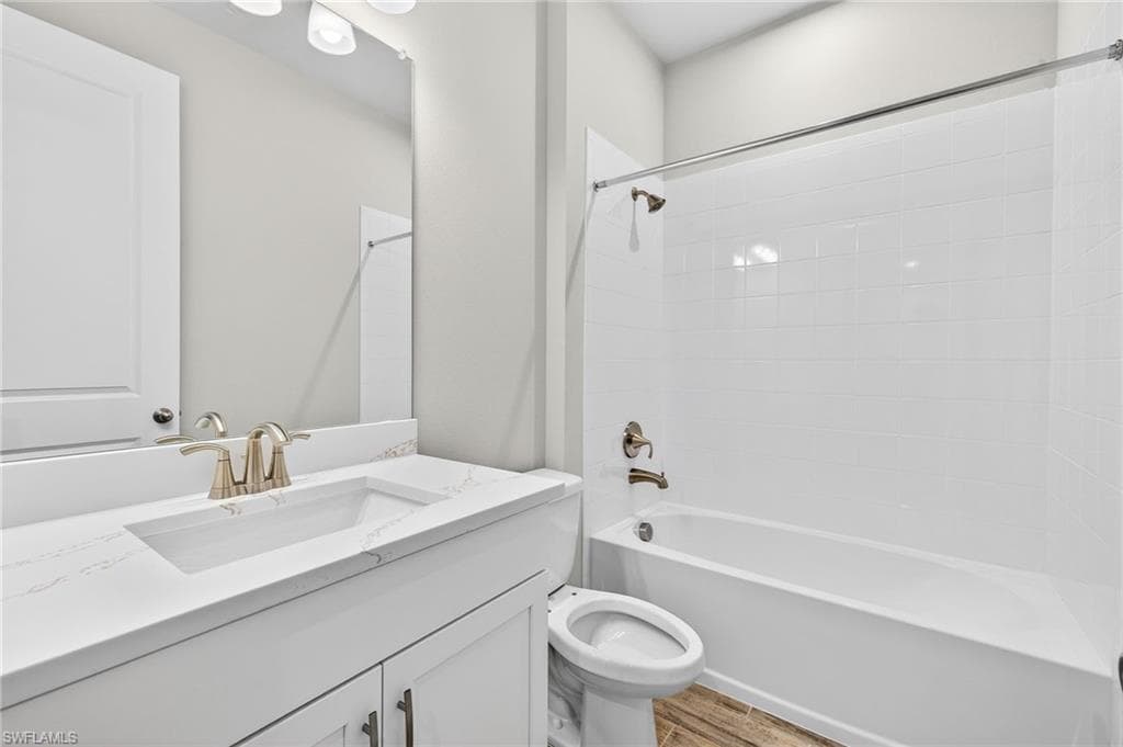 4563 Arboretum CIR 202-17