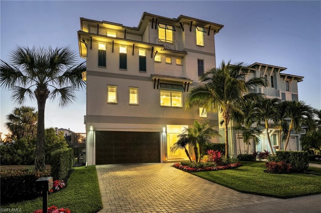 27828 Forester DR, BONITA SPRINGS FL 34134-1