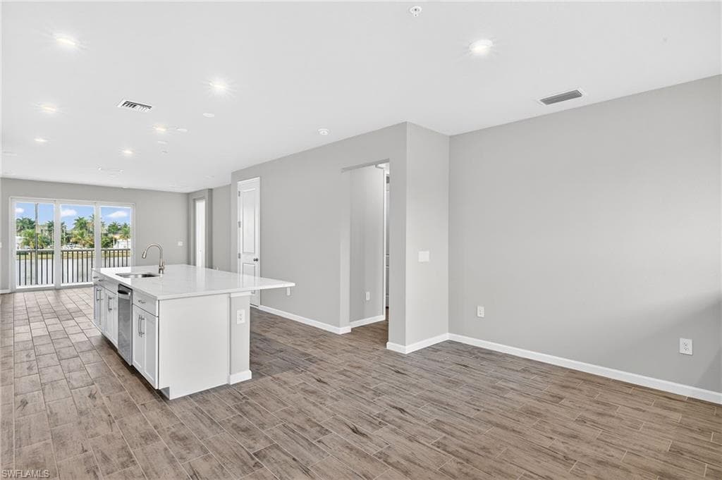 4596 Arboretum CIR 202-2