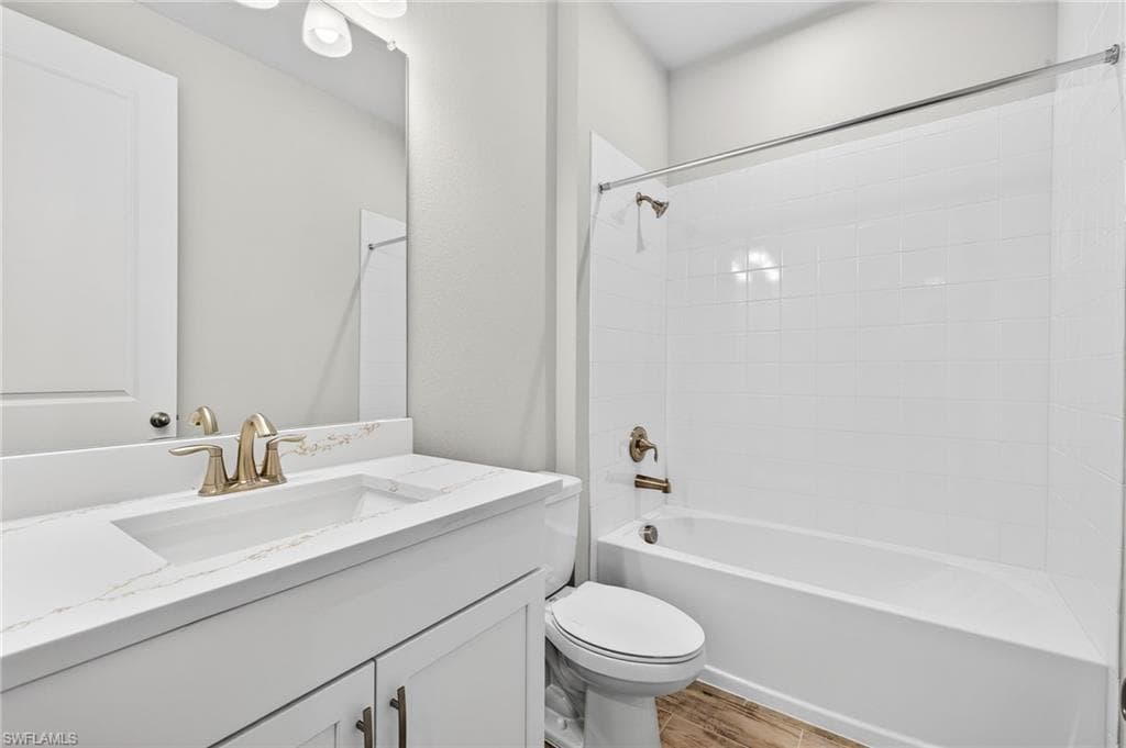 4596 Arboretum CIR 202-19