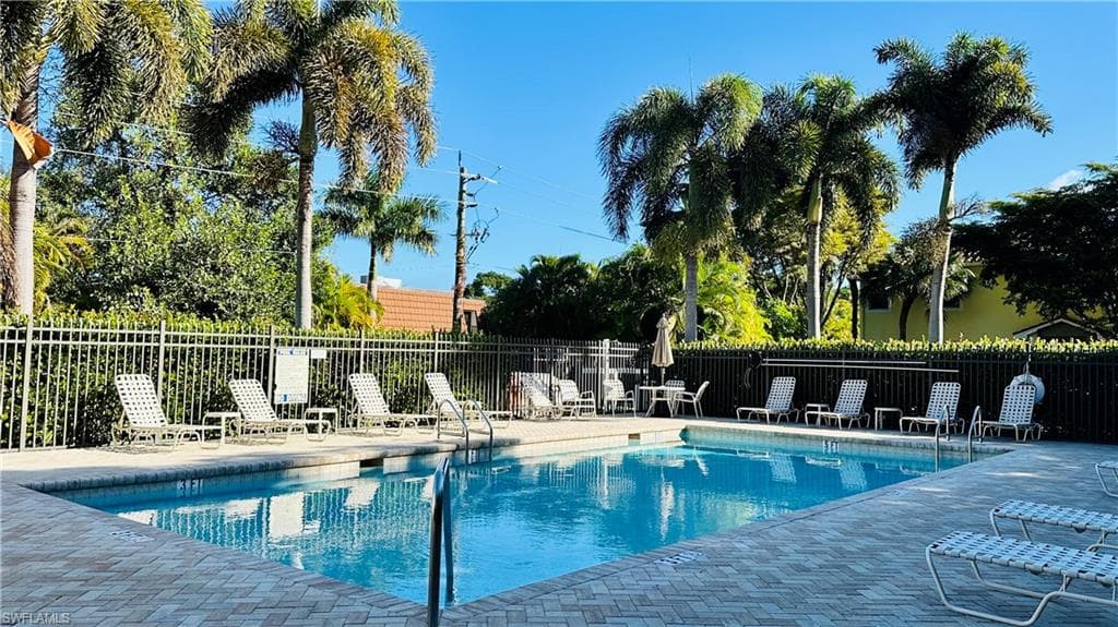 4400 Lazio WAY # 201, FORT MYERS FL 33901-49