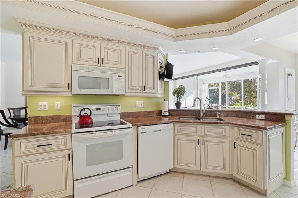6838 Lantana Bridge RD # 103, NAPLES FL 34109-10