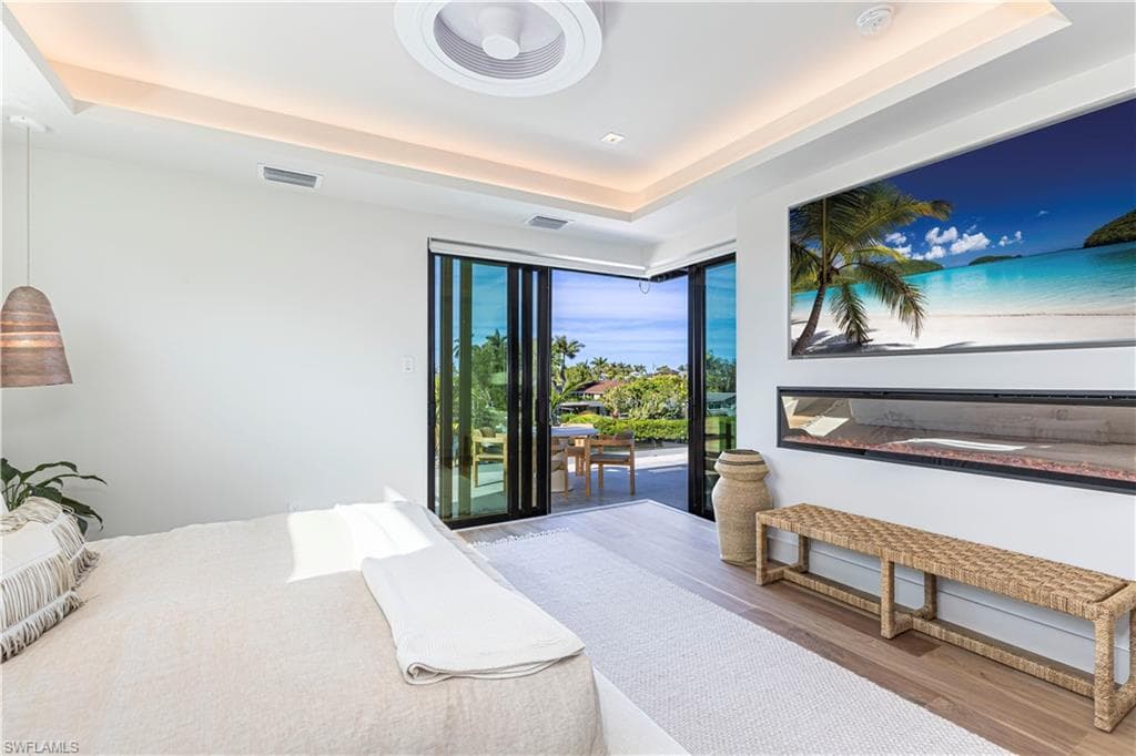 1100 Sandpiper ST, NAPLES FL 34102-30