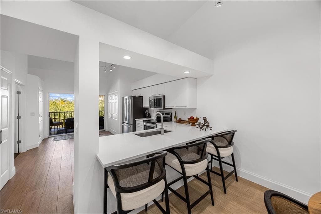 28871 Bermuda Lago CT 304-10