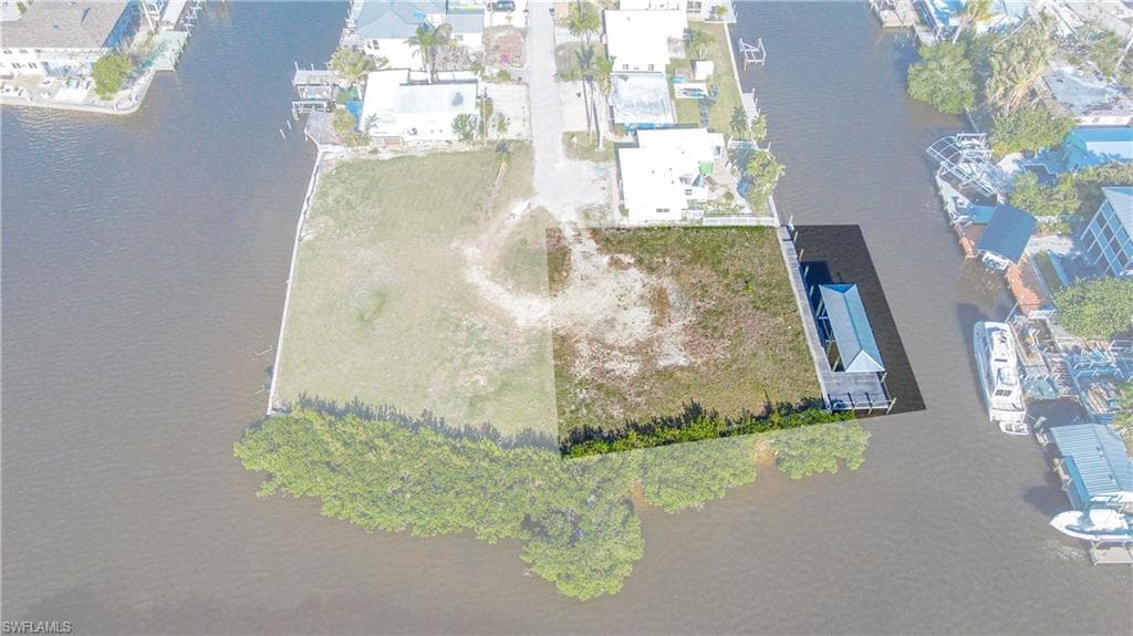 2639 Second ST, MATLACHA FL 33993-1