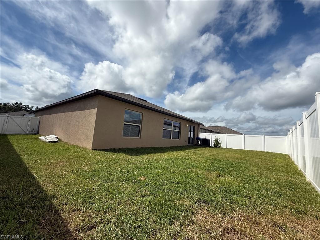 39869 Harmon Grove Ct, ZEPHYRHILLS FL 33540-35