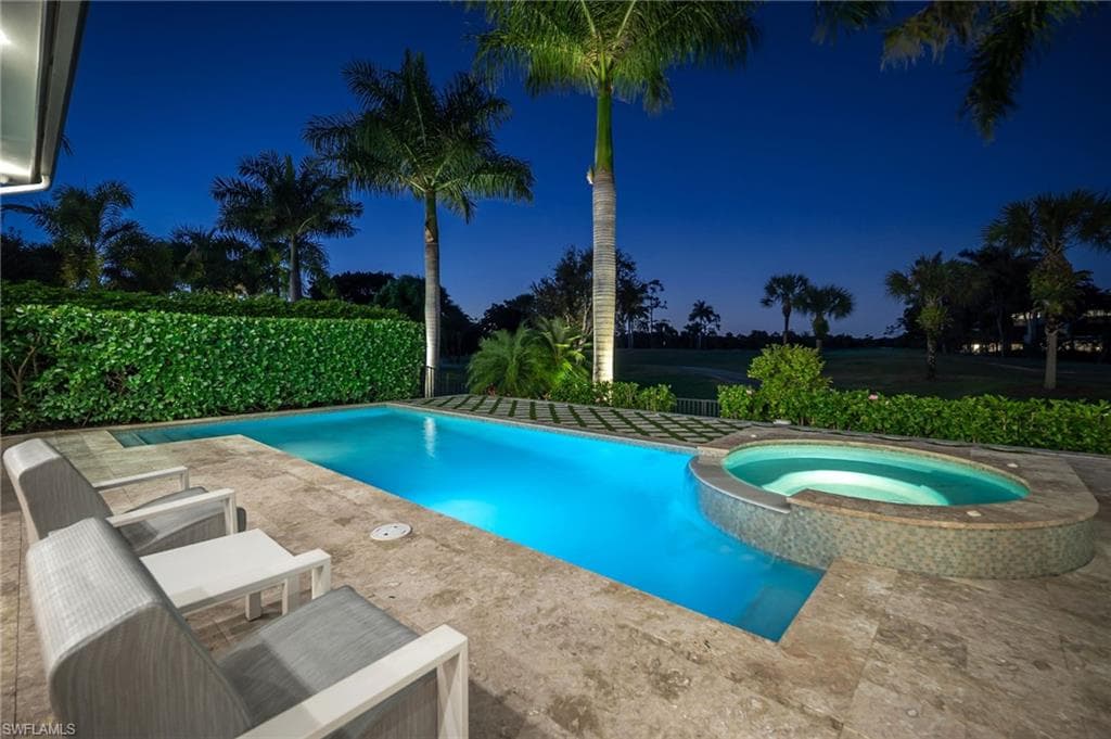 1671 Vinland WAY, NAPLES FL 34105-2