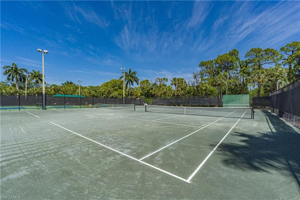 1671 Vinland WAY, NAPLES FL 34105-47