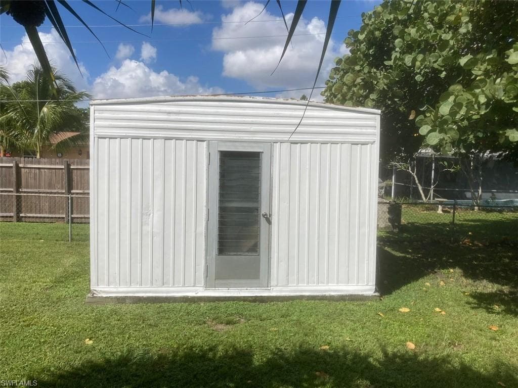 4360 Deleon ST, FORT MYERS FL 33901-21