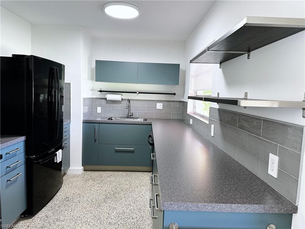 4360 Deleon ST, FORT MYERS FL 33901-8