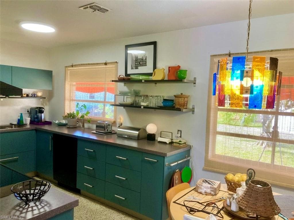 4360 Deleon ST, FORT MYERS FL 33901-3