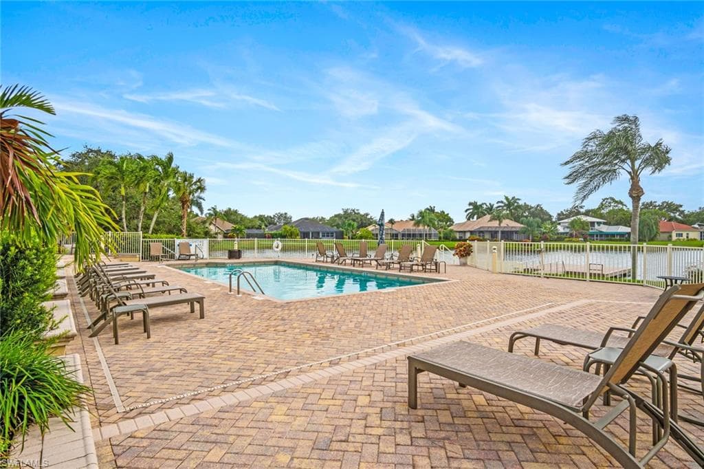 11079 Phoenix WAY, NAPLES FL 34119-24