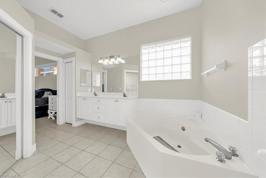28327 Hidden Lake DR, BONITA SPRINGS FL 34134-17