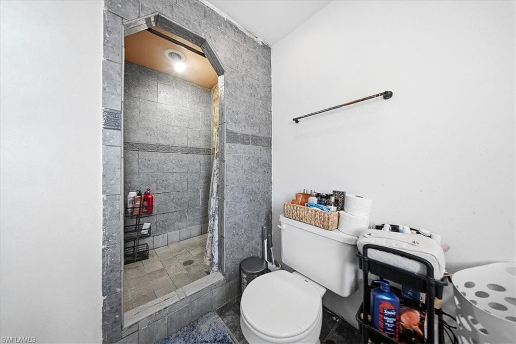 1978 Laurel LN, NORTH FORT MYERS FL 33917-12