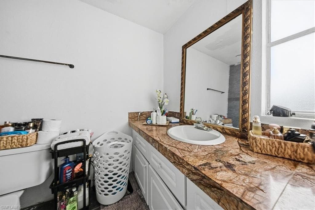 1978 Laurel LN, NORTH FORT MYERS FL 33917-11