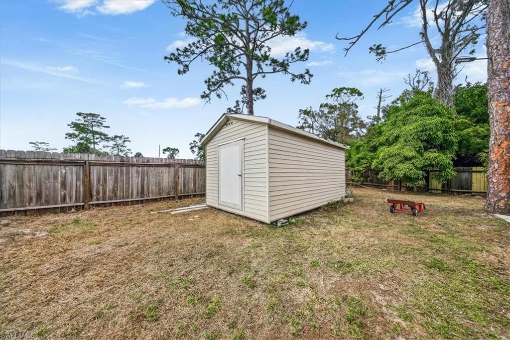 1978 Laurel LN, NORTH FORT MYERS FL 33917-21