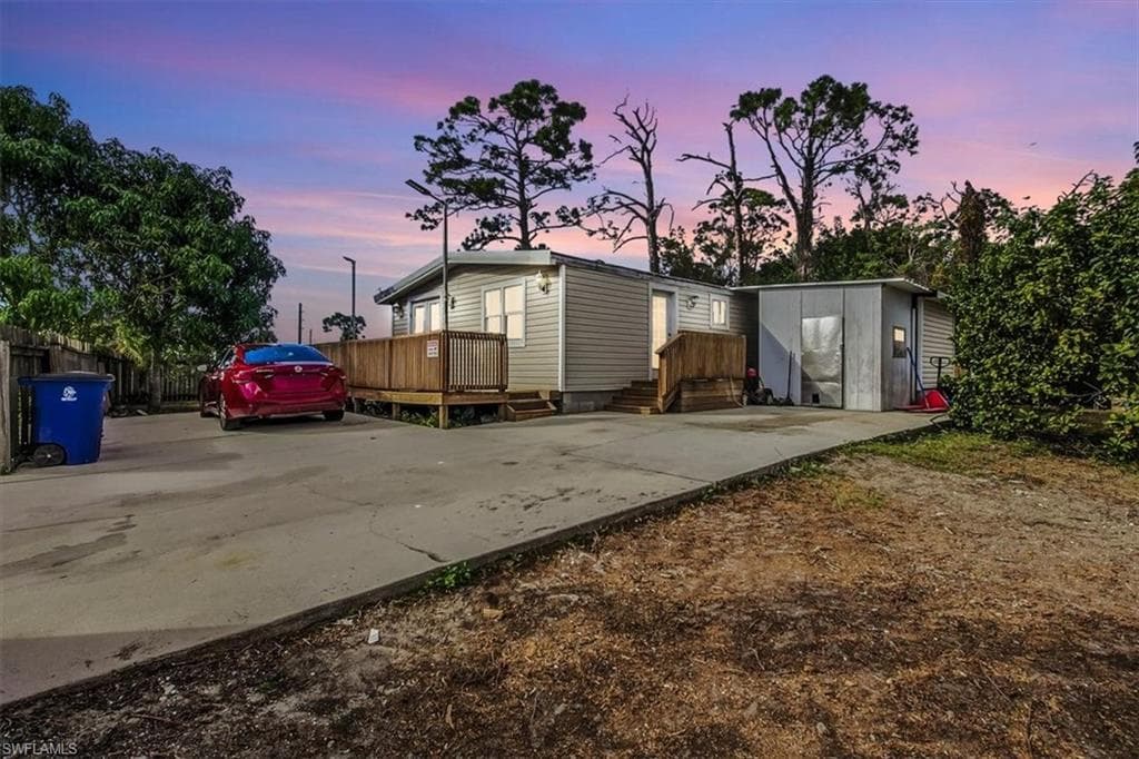 1978 Laurel LN, NORTH FORT MYERS FL 33917-2