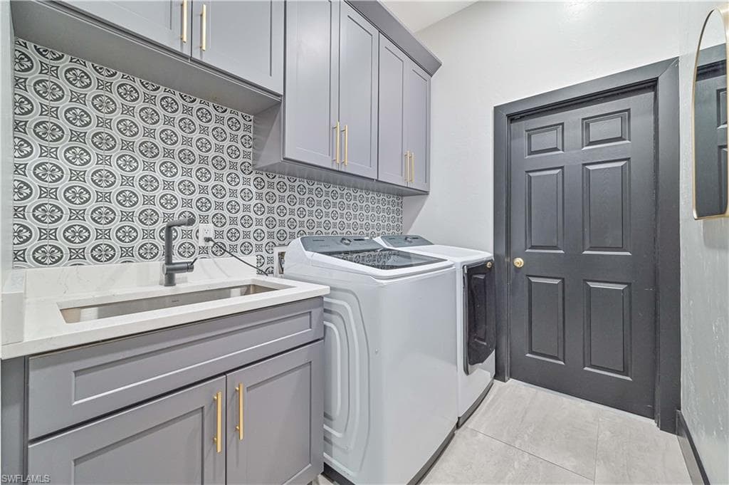 20810 Groveline CT, ESTERO FL 33928-33