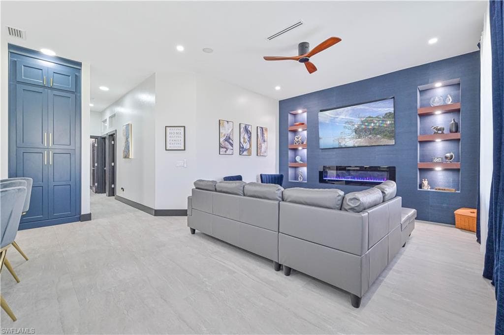 20810 Groveline CT, ESTERO FL 33928-9