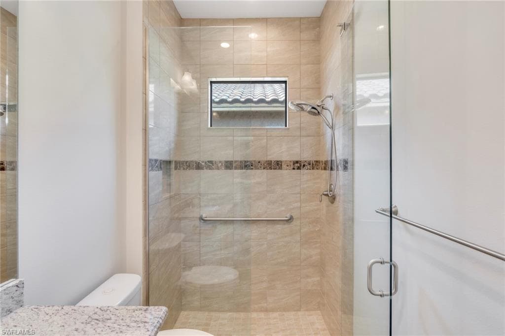 9276 Isla Bella CIR, BONITA SPRINGS FL 34135-26