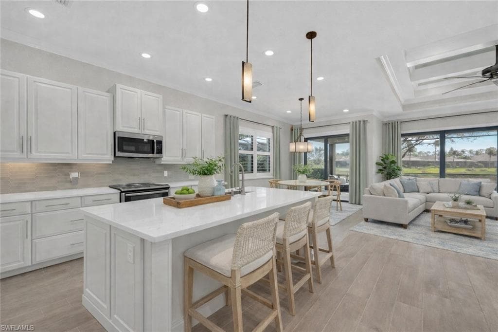 9276 Isla Bella CIR, BONITA SPRINGS FL 34135-5